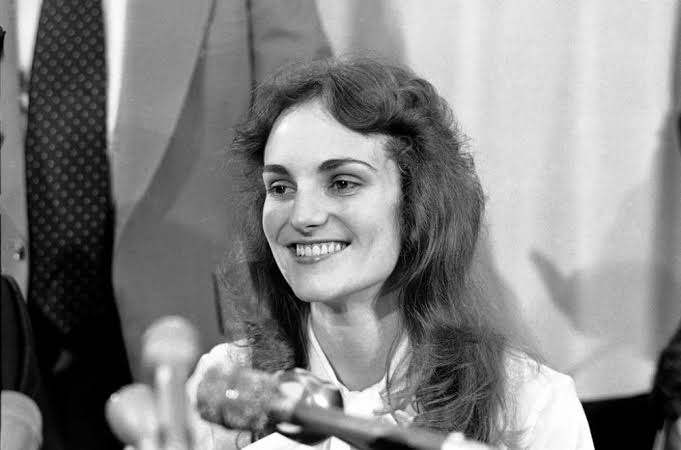 ​Patty Hearst Case Analysis: Brainwashing, Stockholm Syndrome, and Diminished Capacity